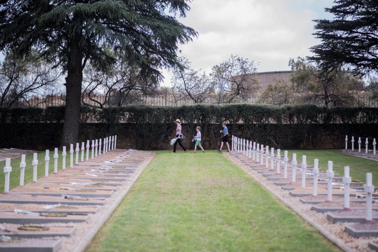 tombe 2